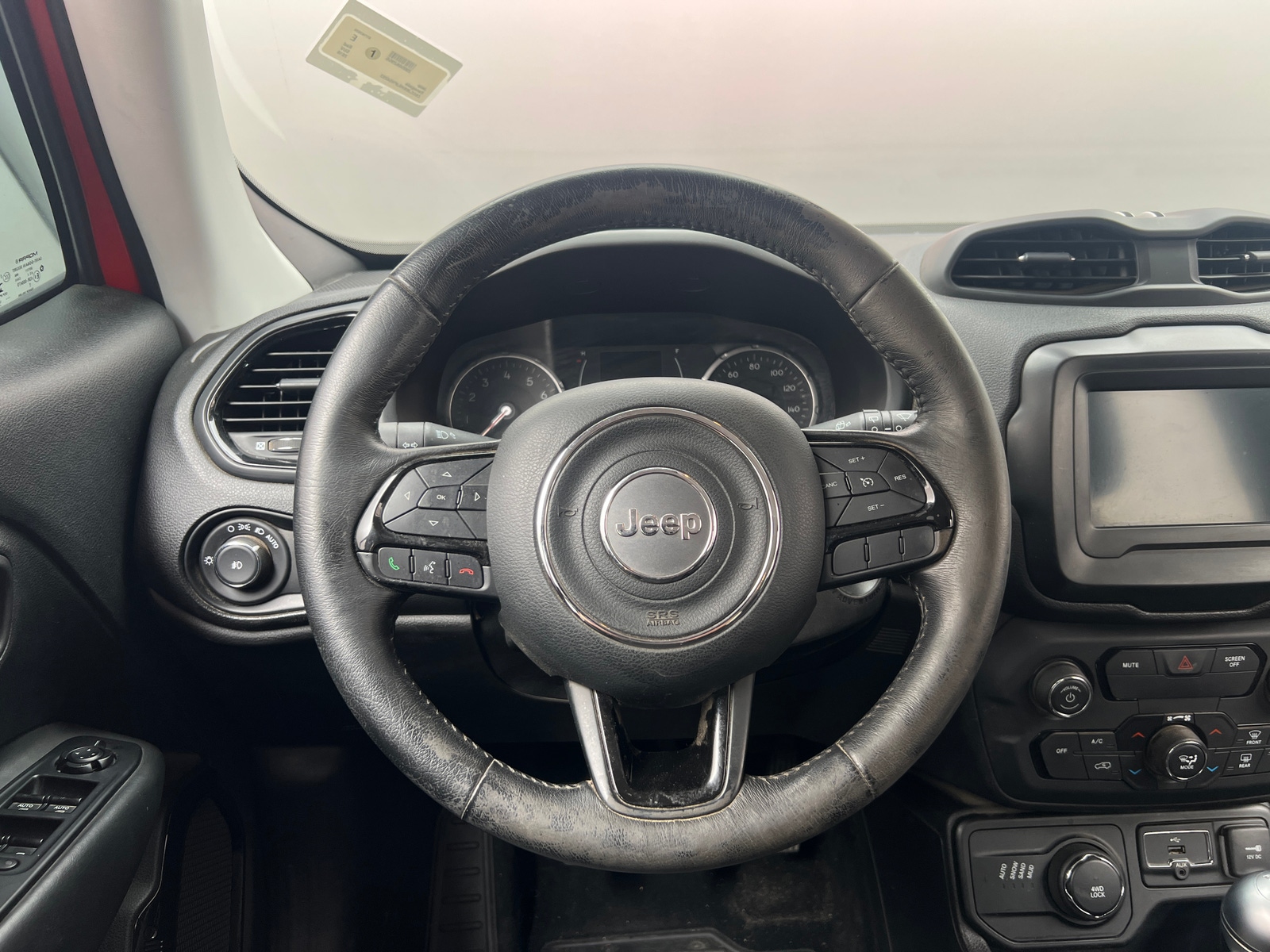 Thumbnail: 2018 Jeep Renegade - 5