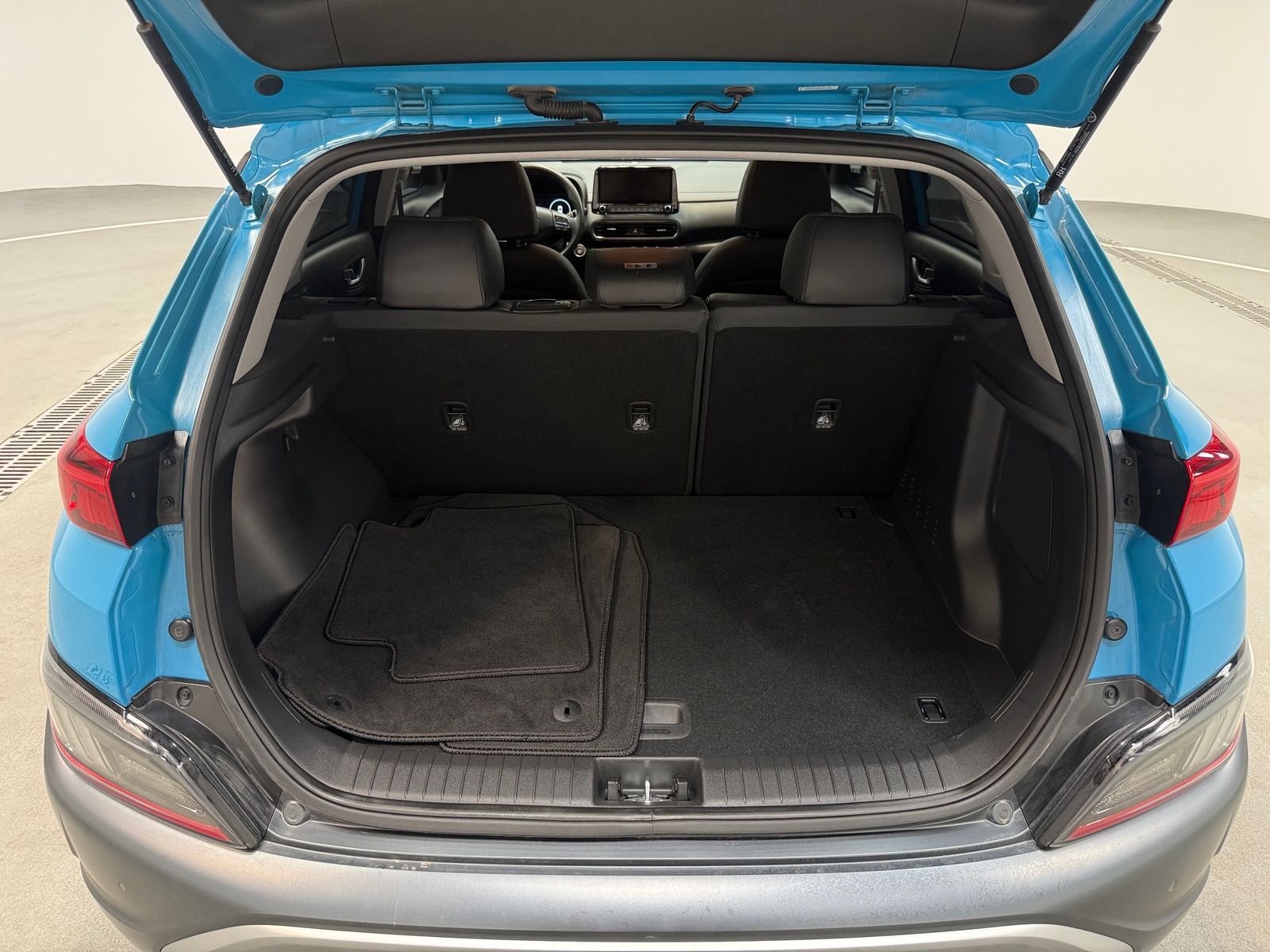 Thumbnail: 2023 Hyundai Kona - 6