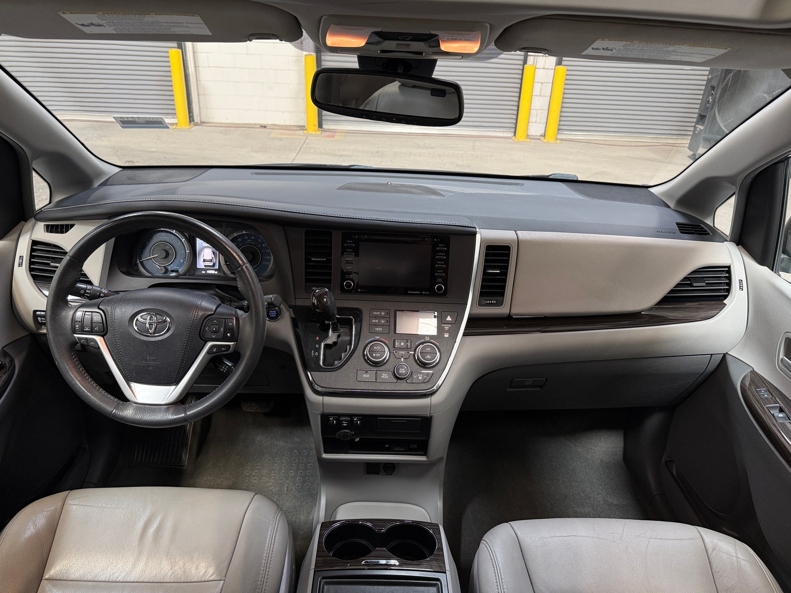 Thumbnail: 2018 Toyota Sienna - 2