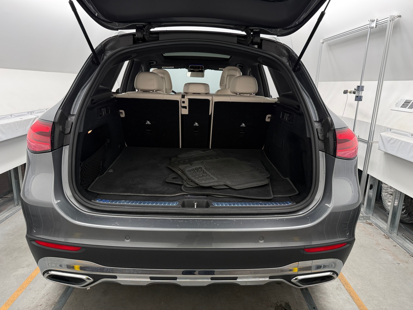 Thumbnail: 2023 Mercedes-Benz GLC - 6