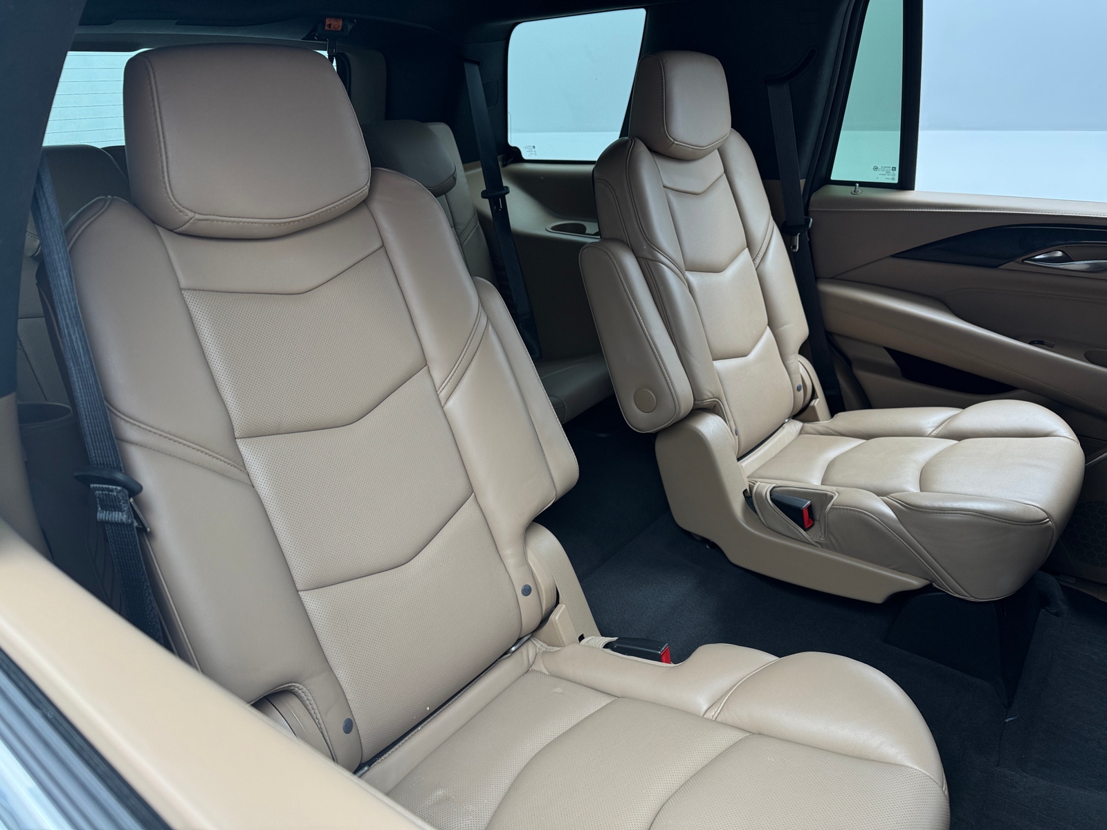 Thumbnail: 2019 Cadillac Escalade - 5