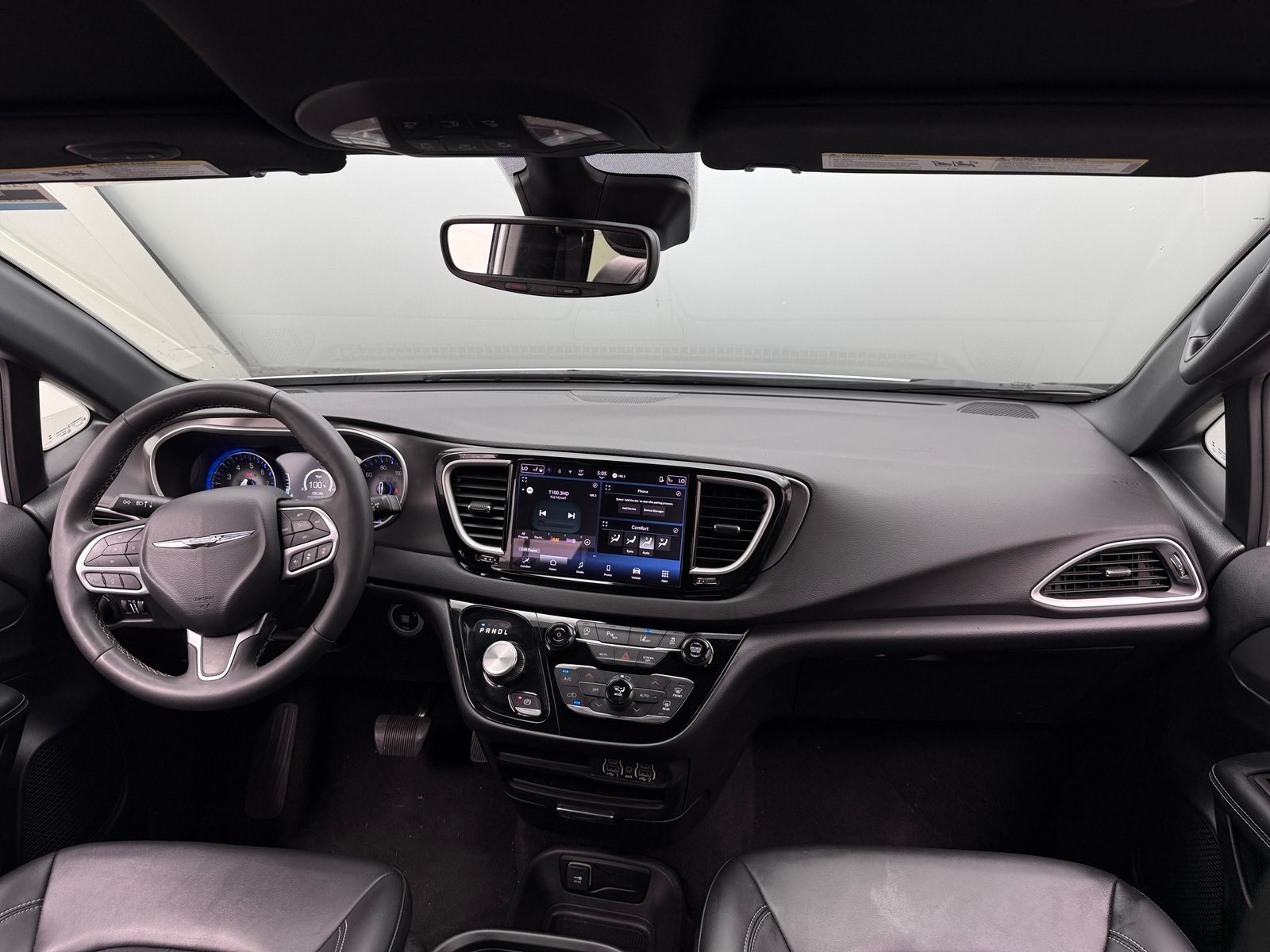 Thumbnail: 2025 Chrysler Pacifica - 2