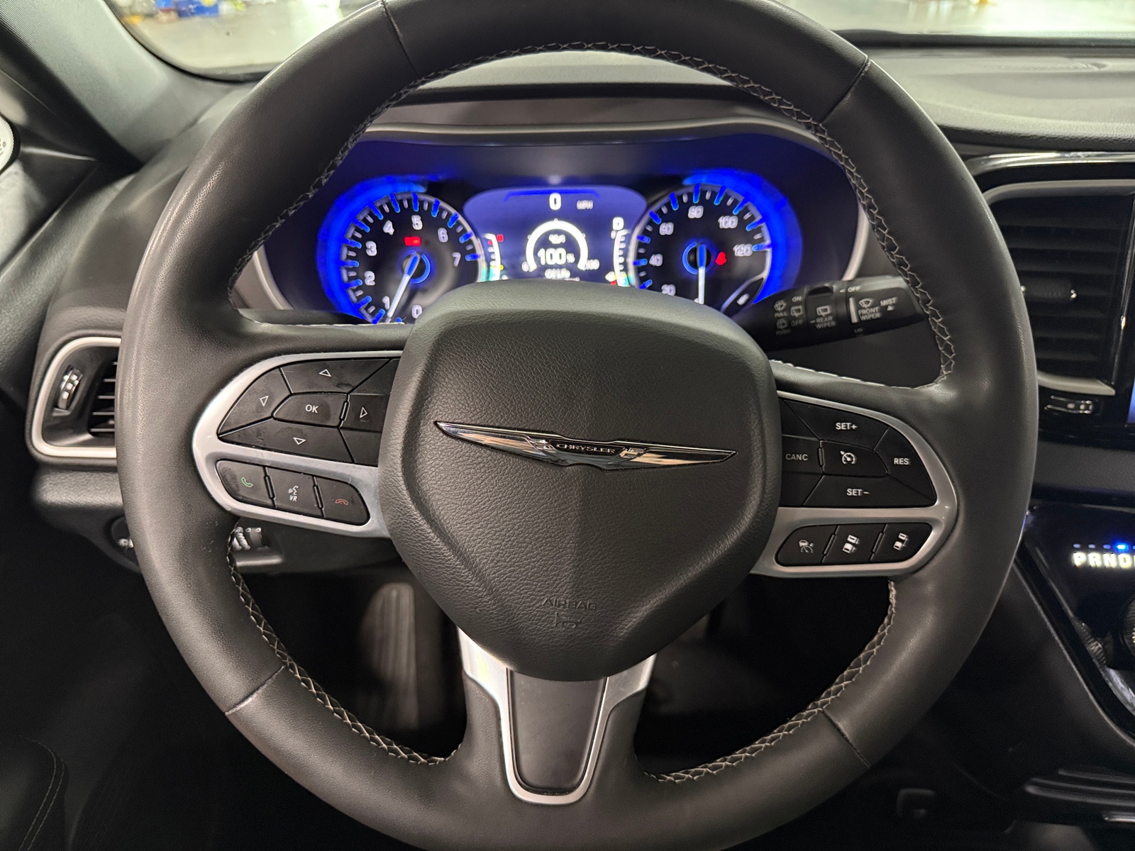 Thumbnail: 2025 Chrysler Pacifica - 4