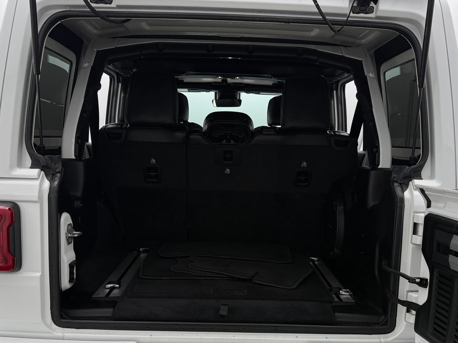 Thumbnail: 2020 Jeep Wrangler - 6