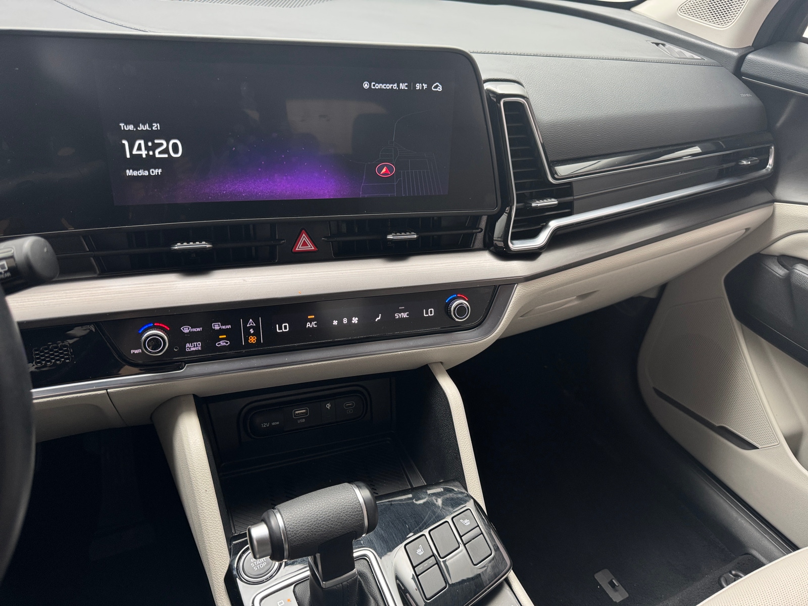 Thumbnail: 2025 Kia Sportage - 3