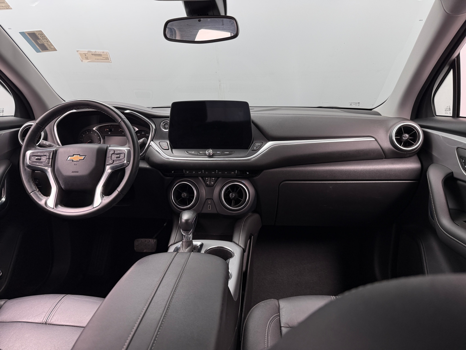 Thumbnail: 2023 Chevrolet Blazer - 2