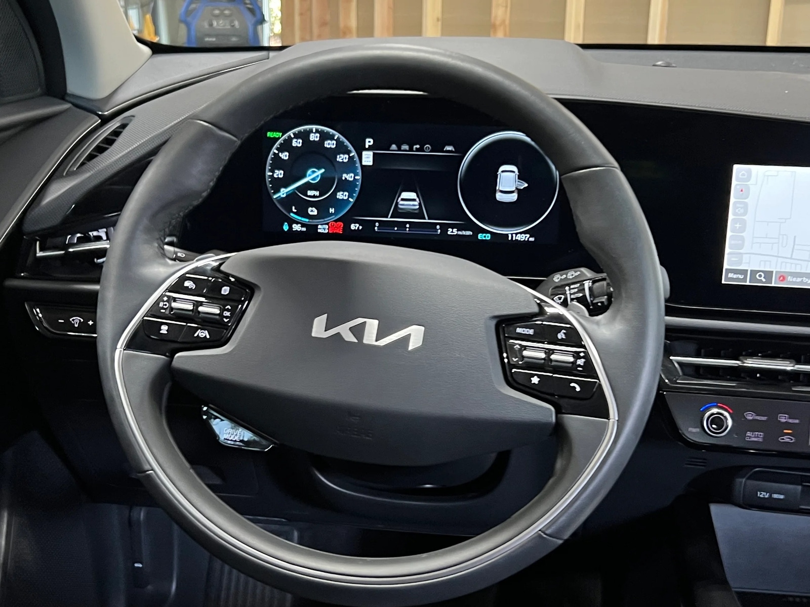 Thumbnail: 2024 Kia Niro - 4
