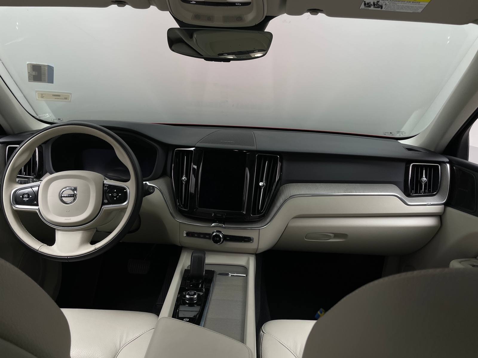 Thumbnail: 2023 Volvo XC60 - 2