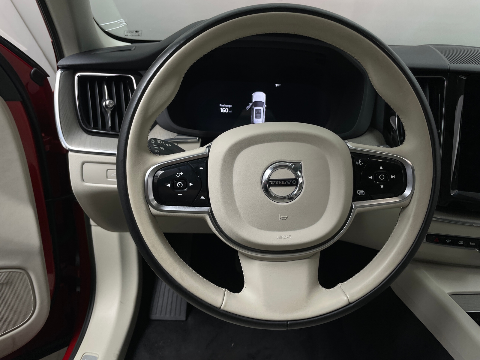Thumbnail: 2023 Volvo XC60 - 4