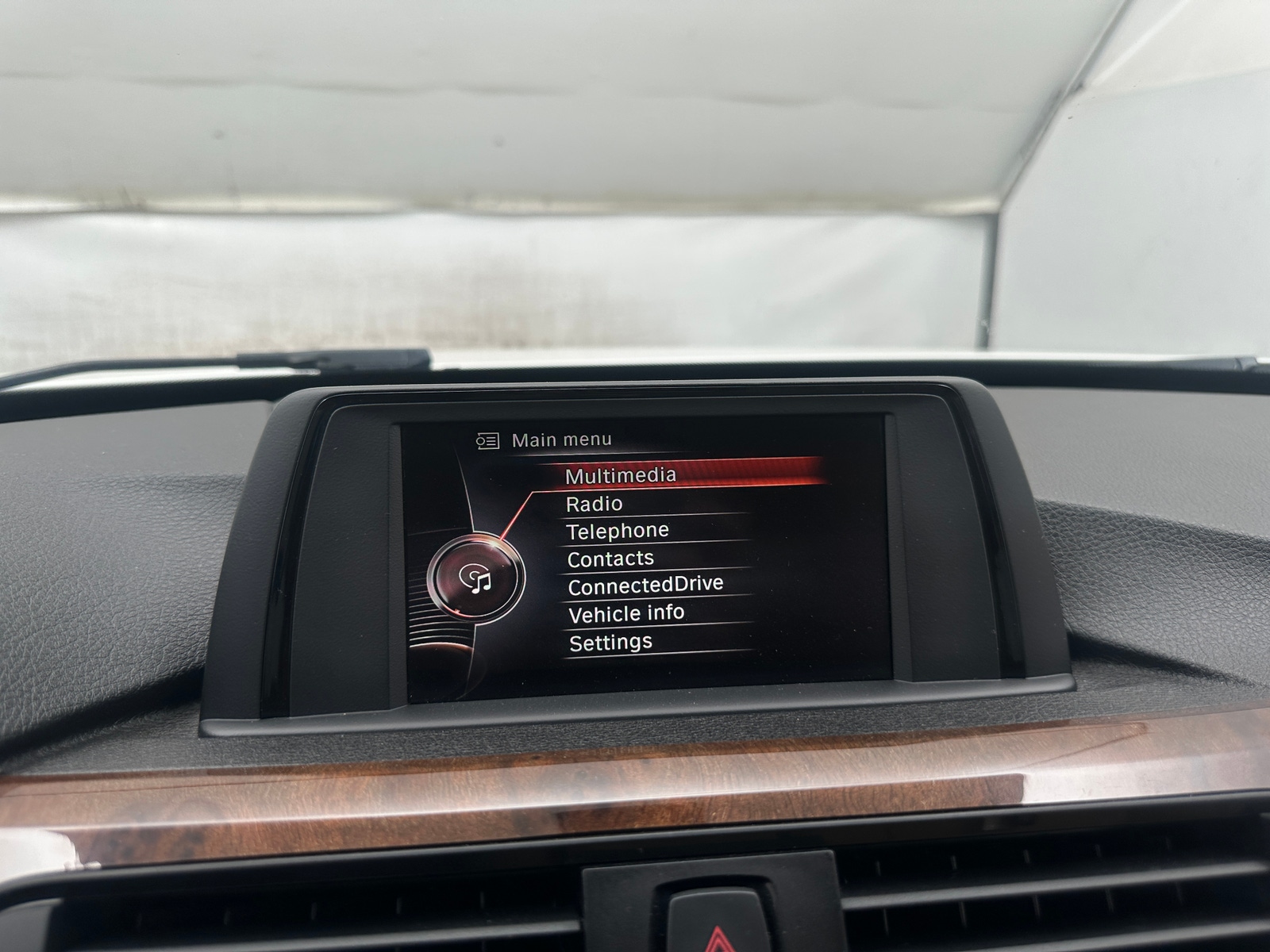 Thumbnail: 2015 BMW 3 Series - 3
