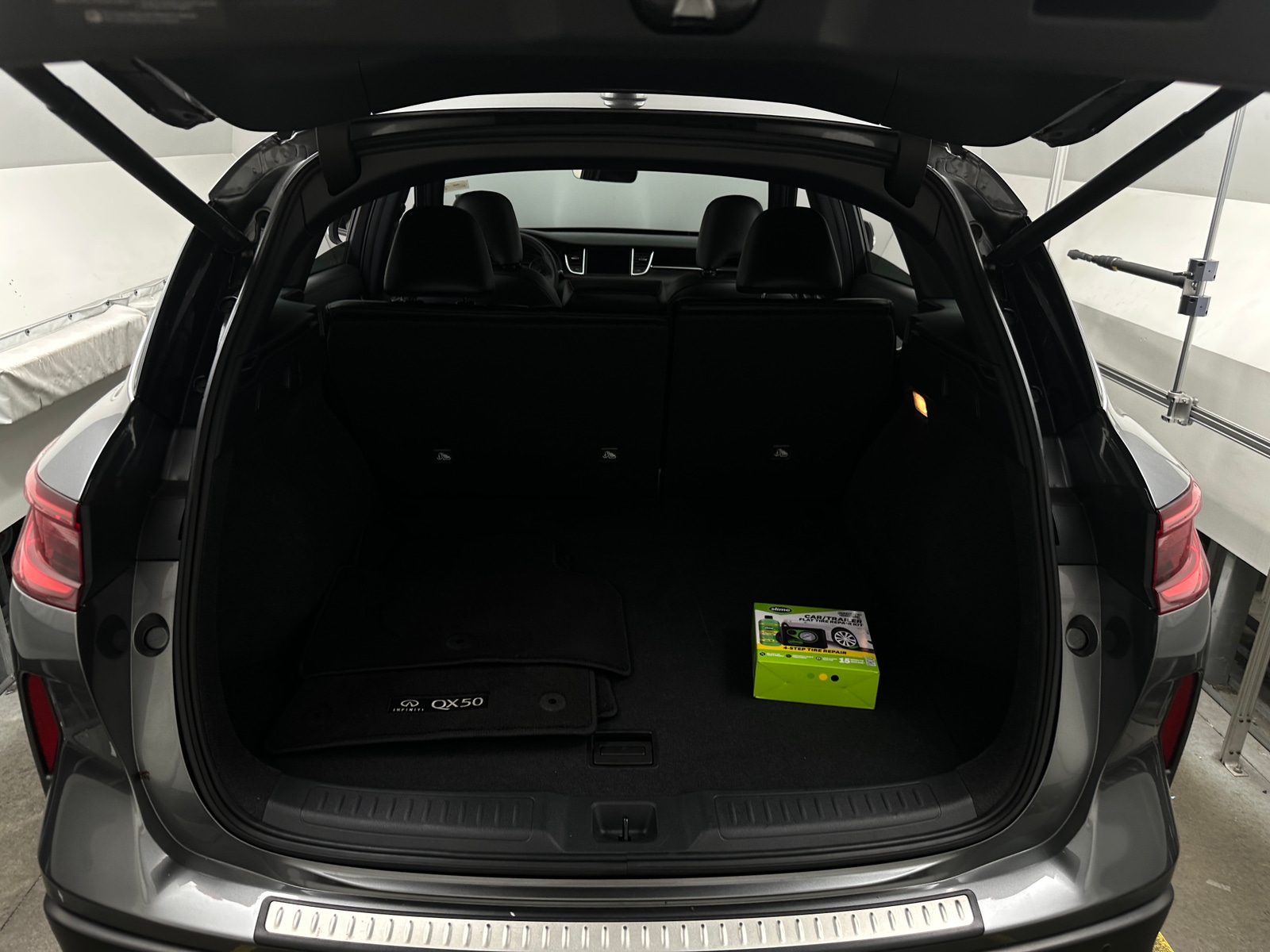 Thumbnail: 2025 INFINITI QX50 - 6