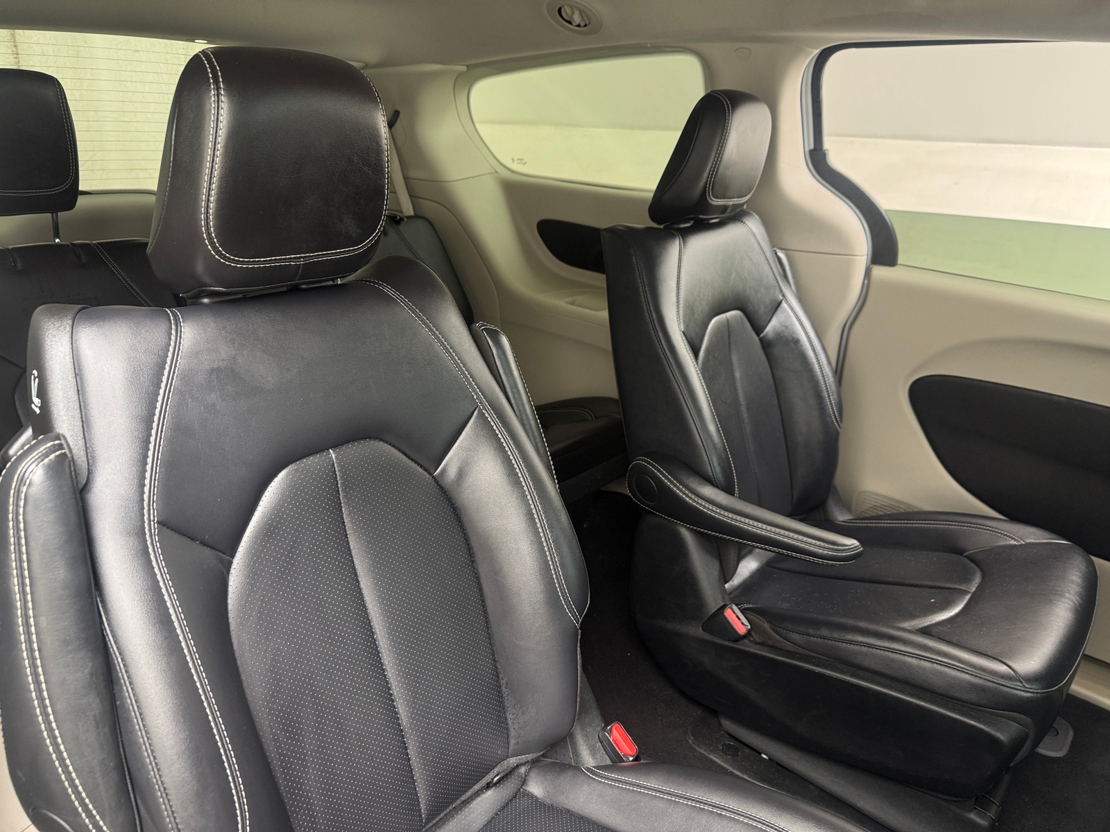 Thumbnail: 2024 Chrysler Pacifica - 5