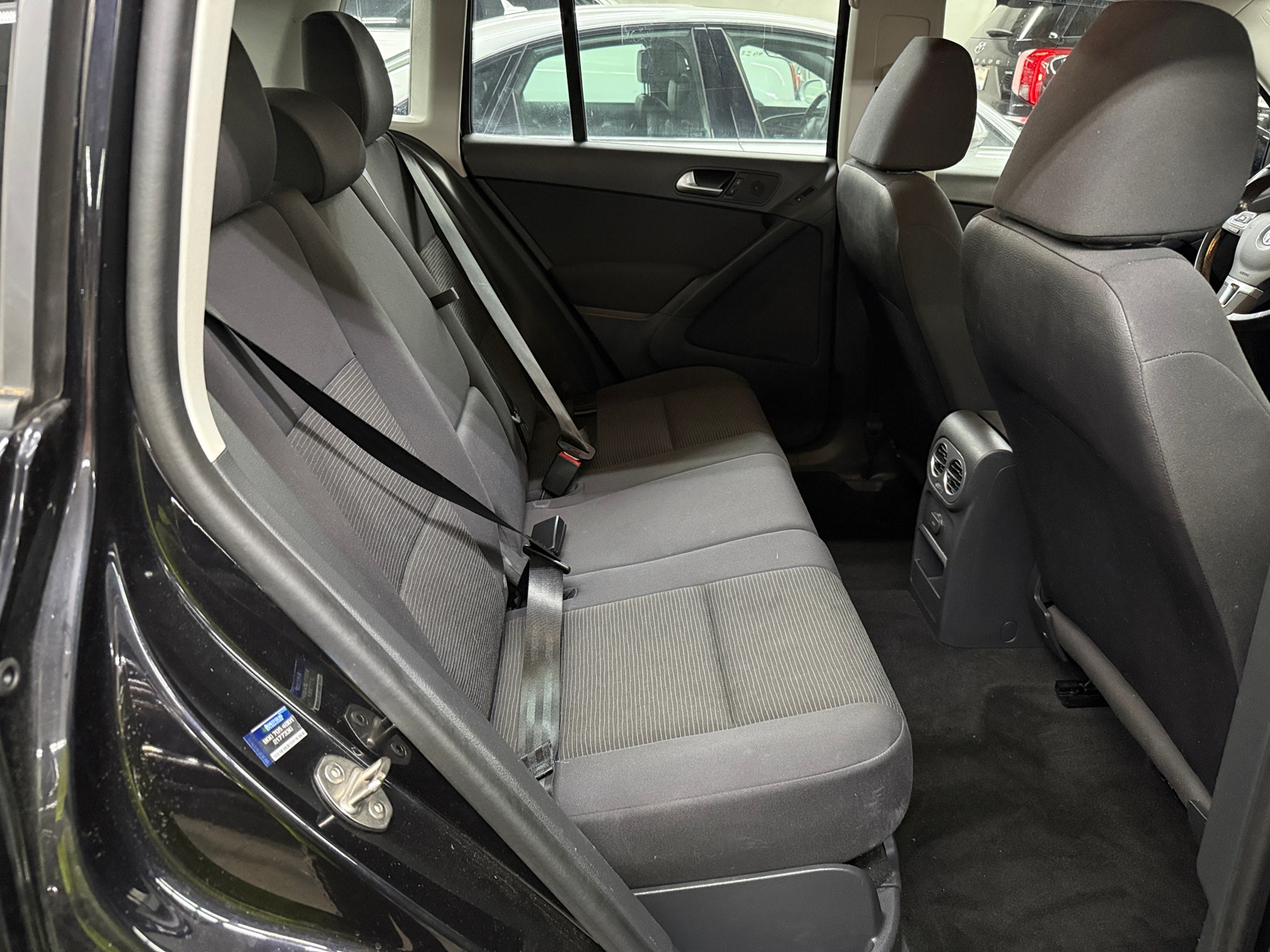 Thumbnail: 2017 Volkswagen Tiguan - 6
