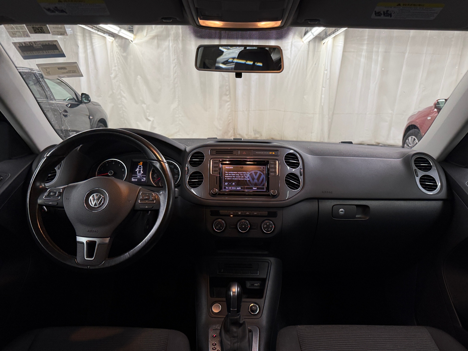 Thumbnail: 2017 Volkswagen Tiguan - 3