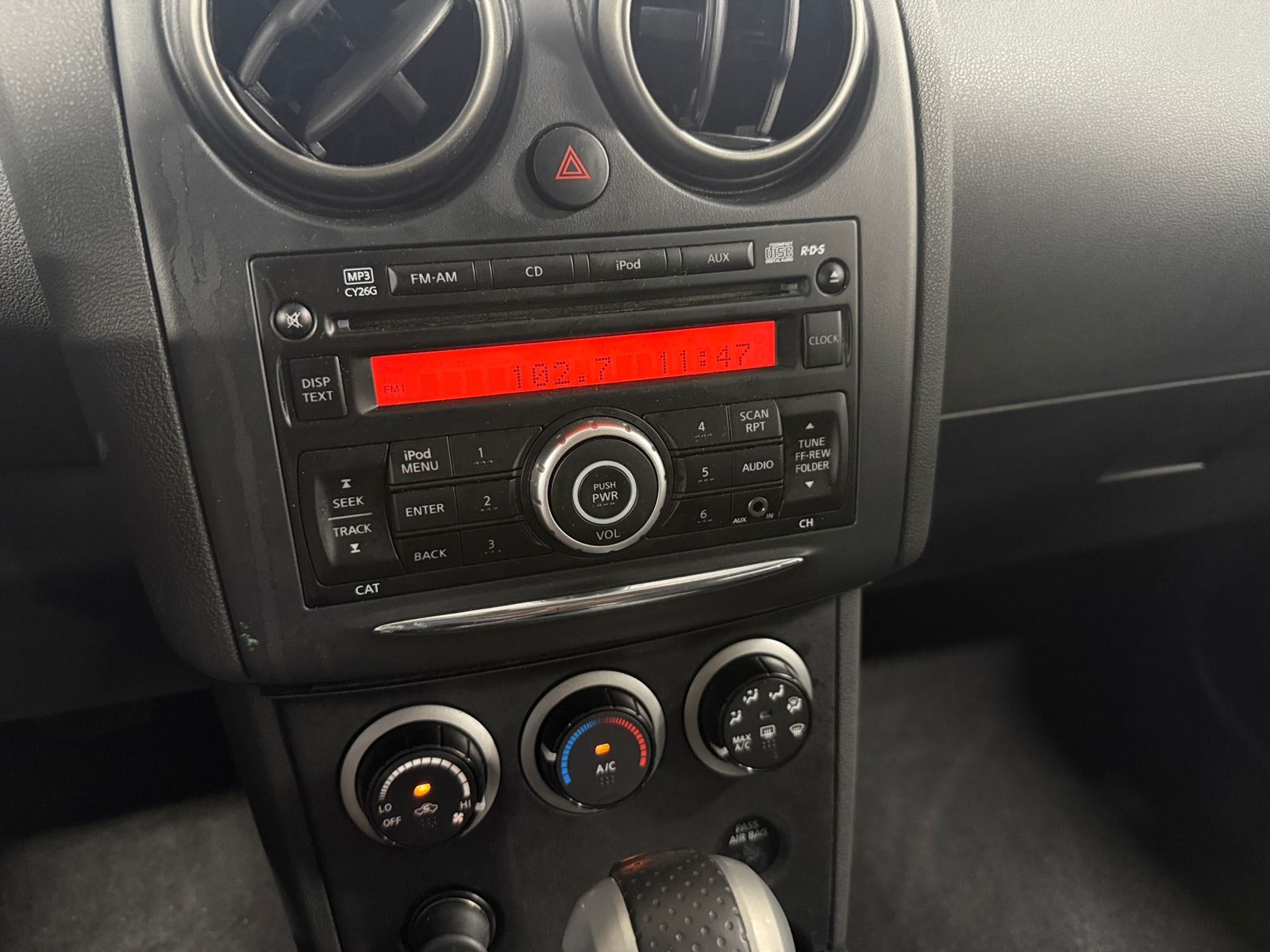Thumbnail: 2013 Nissan Rogue - 4