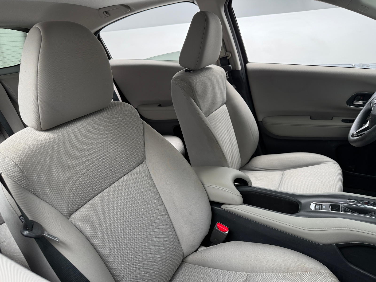 Thumbnail: 2016 Honda HR-V - 2