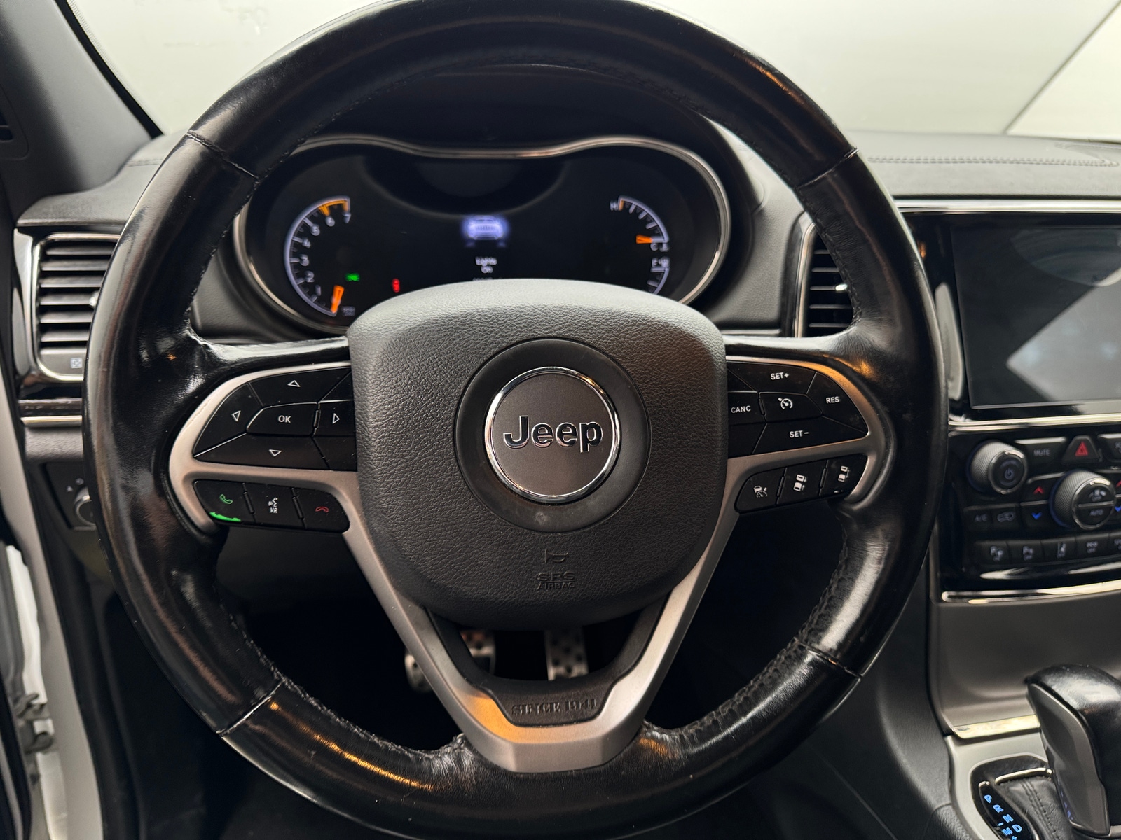 Thumbnail: 2020 Jeep Grand Cherokee - 4