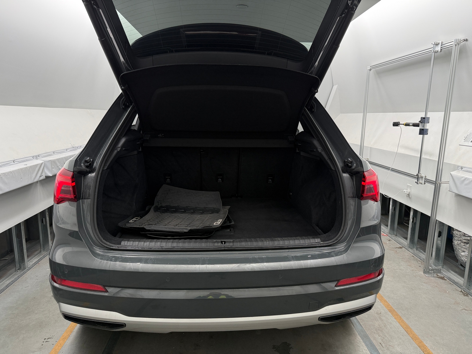 Thumbnail: 2022 Audi Q3 - 6