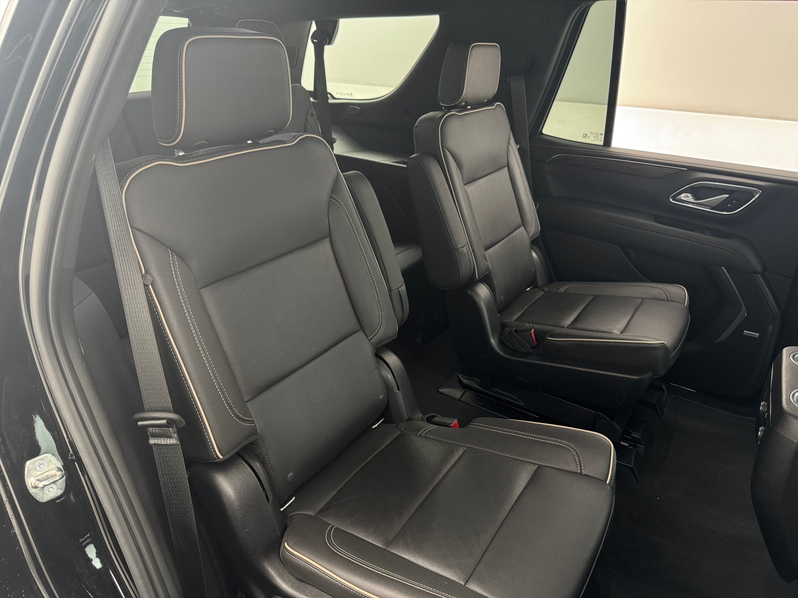 Thumbnail: 2022 Chevrolet Tahoe - 5