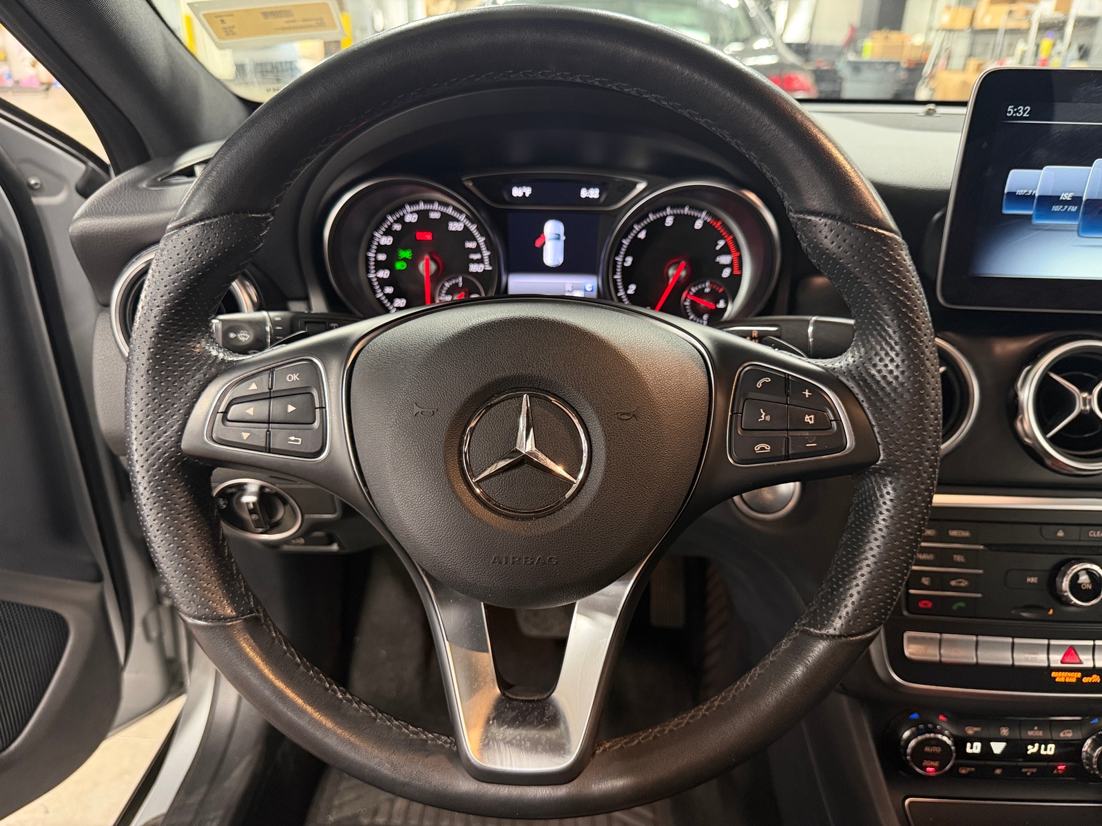 Thumbnail: 2019 Mercedes-Benz GLA - 4