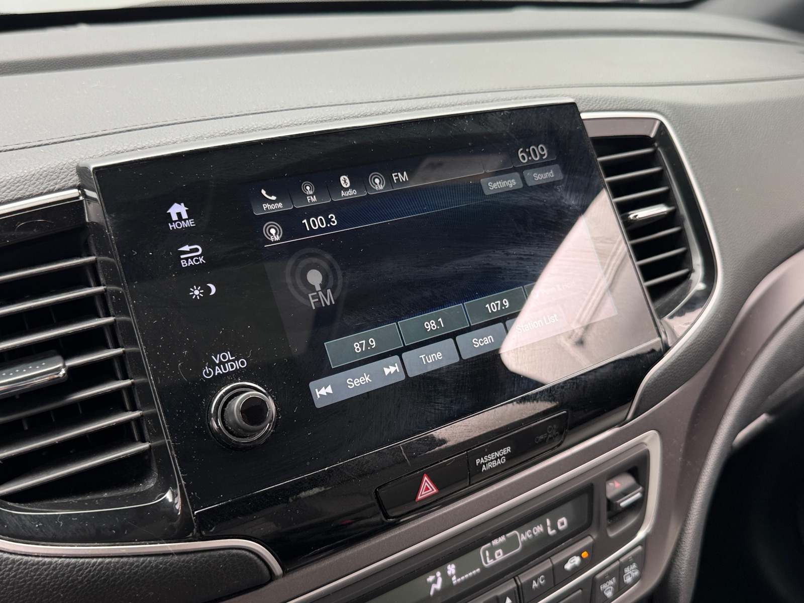Thumbnail: 2019 Honda Passport - 3