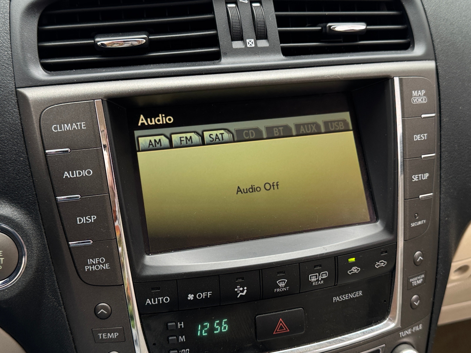 Thumbnail: 2010 Lexus IS - 3