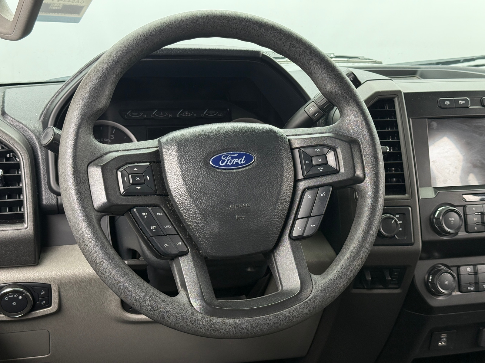 Thumbnail: 2022 Ford Econoline - 5