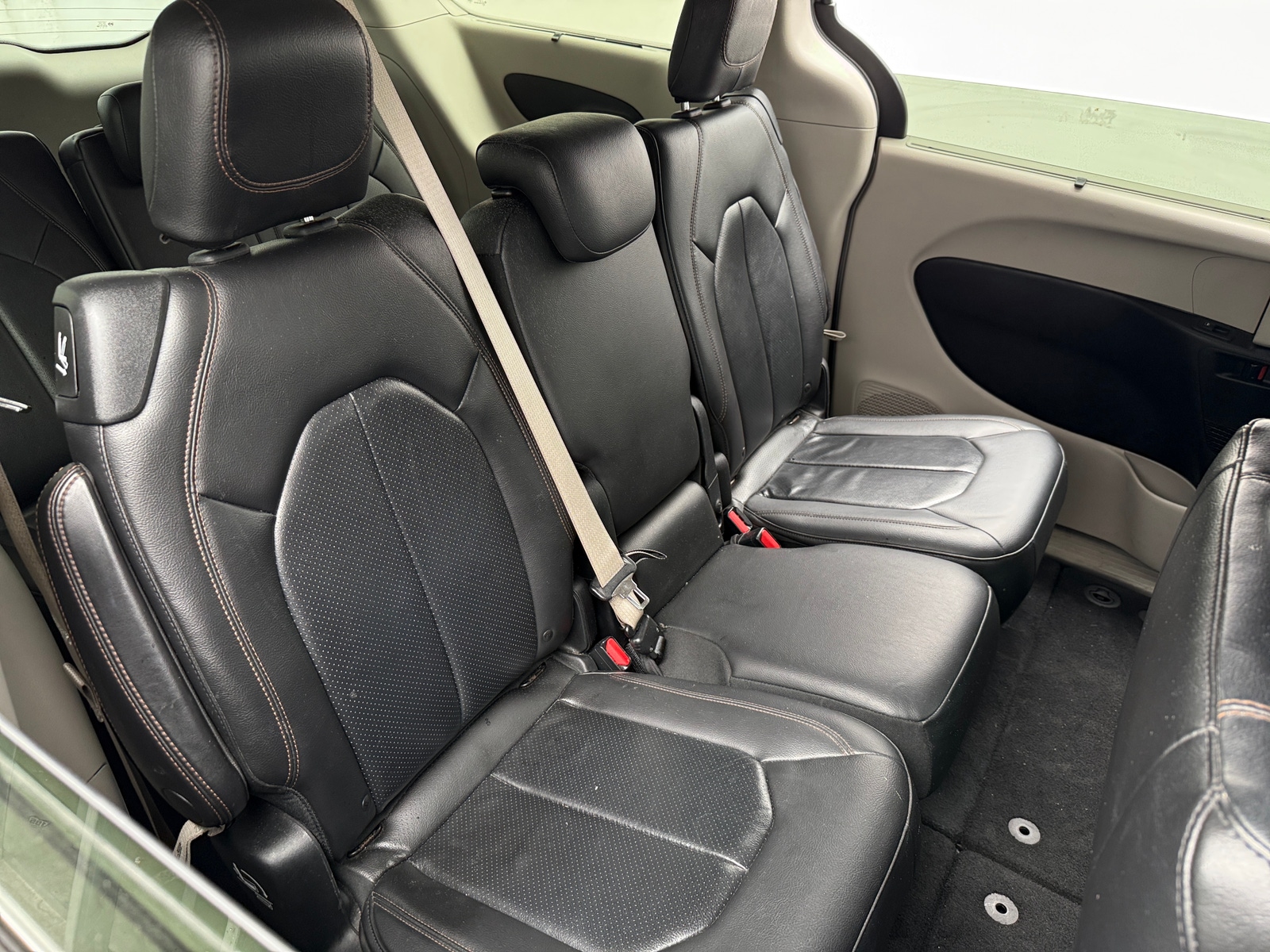 Thumbnail: 2019 Chrysler Pacifica - 5