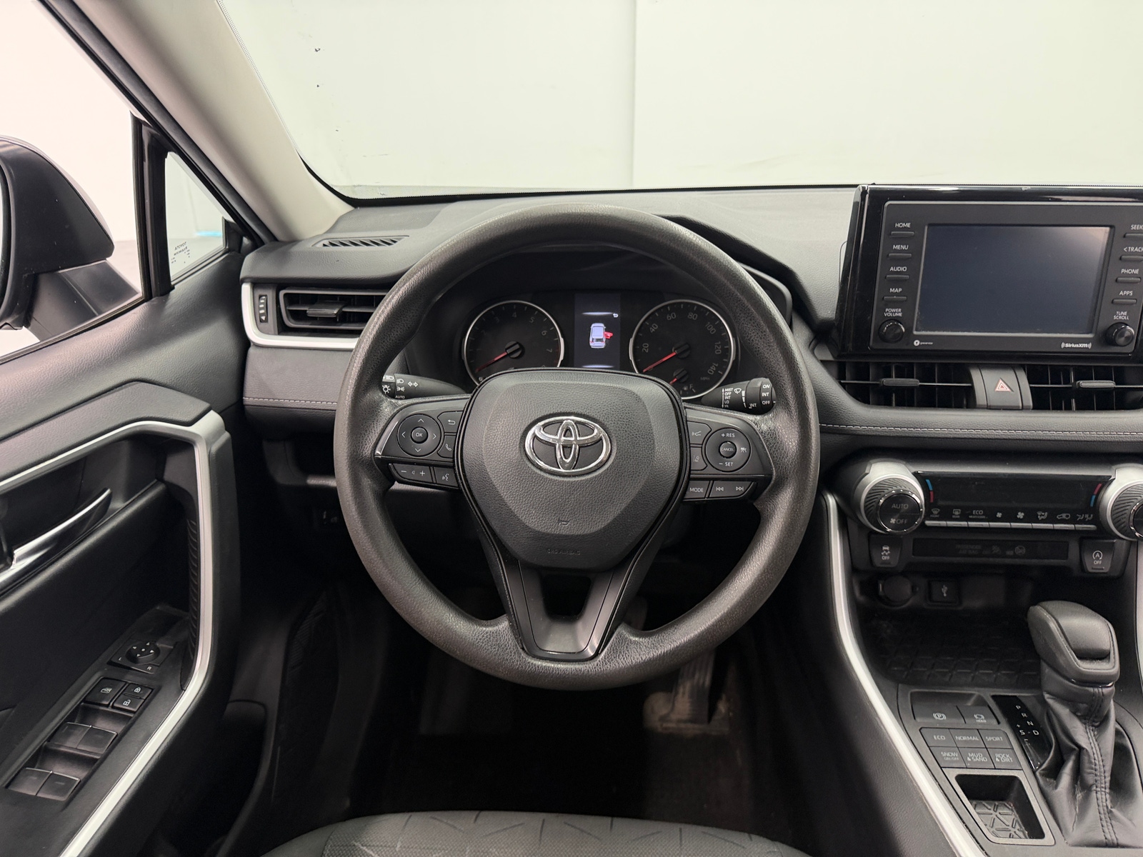 Thumbnail: 2022 Toyota RAV4 - 5