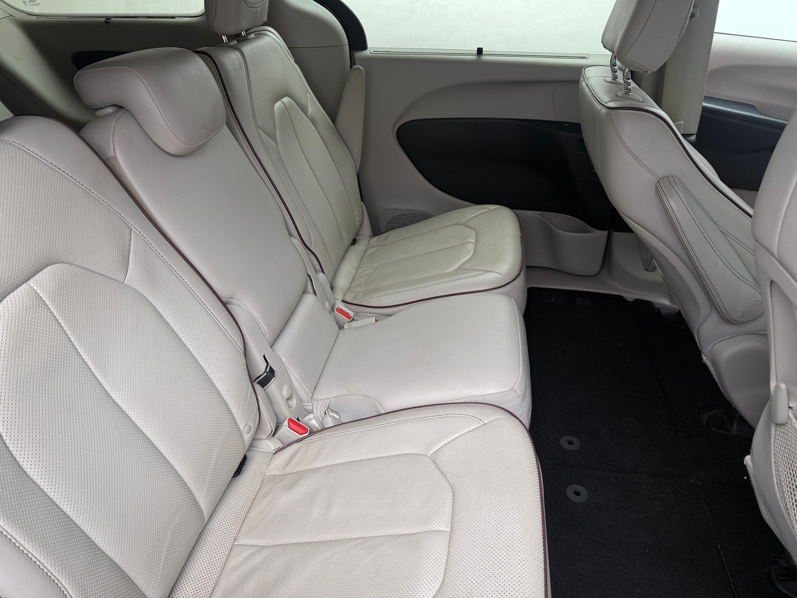 Thumbnail: 2019 Chrysler Pacifica - 5