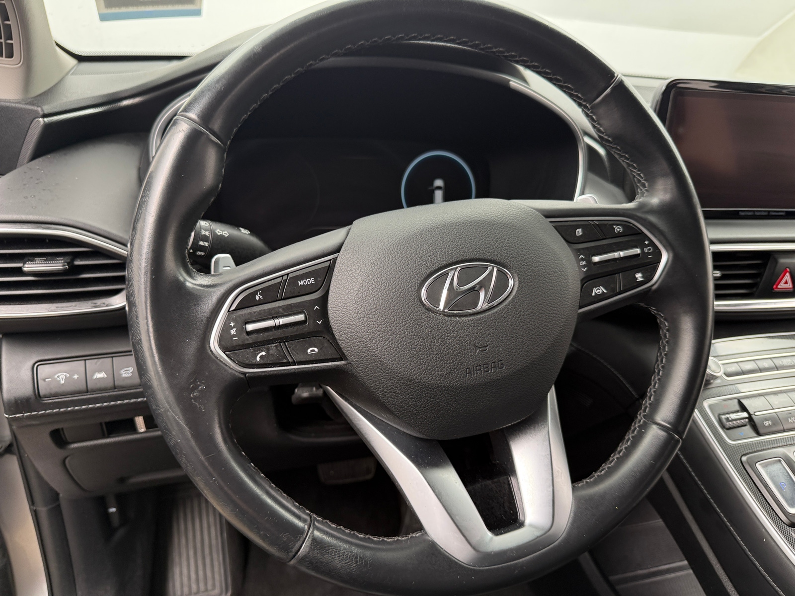 Thumbnail: 2021 Hyundai Santa Fe - 4