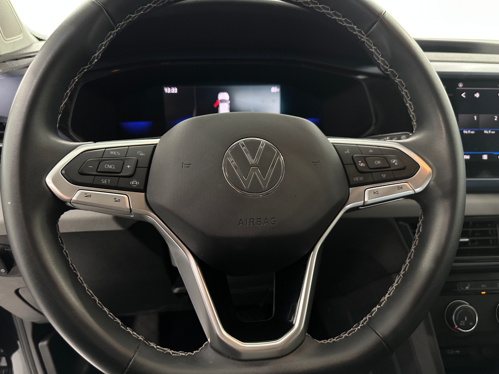 Thumbnail: 2022 Volkswagen Taos - 5