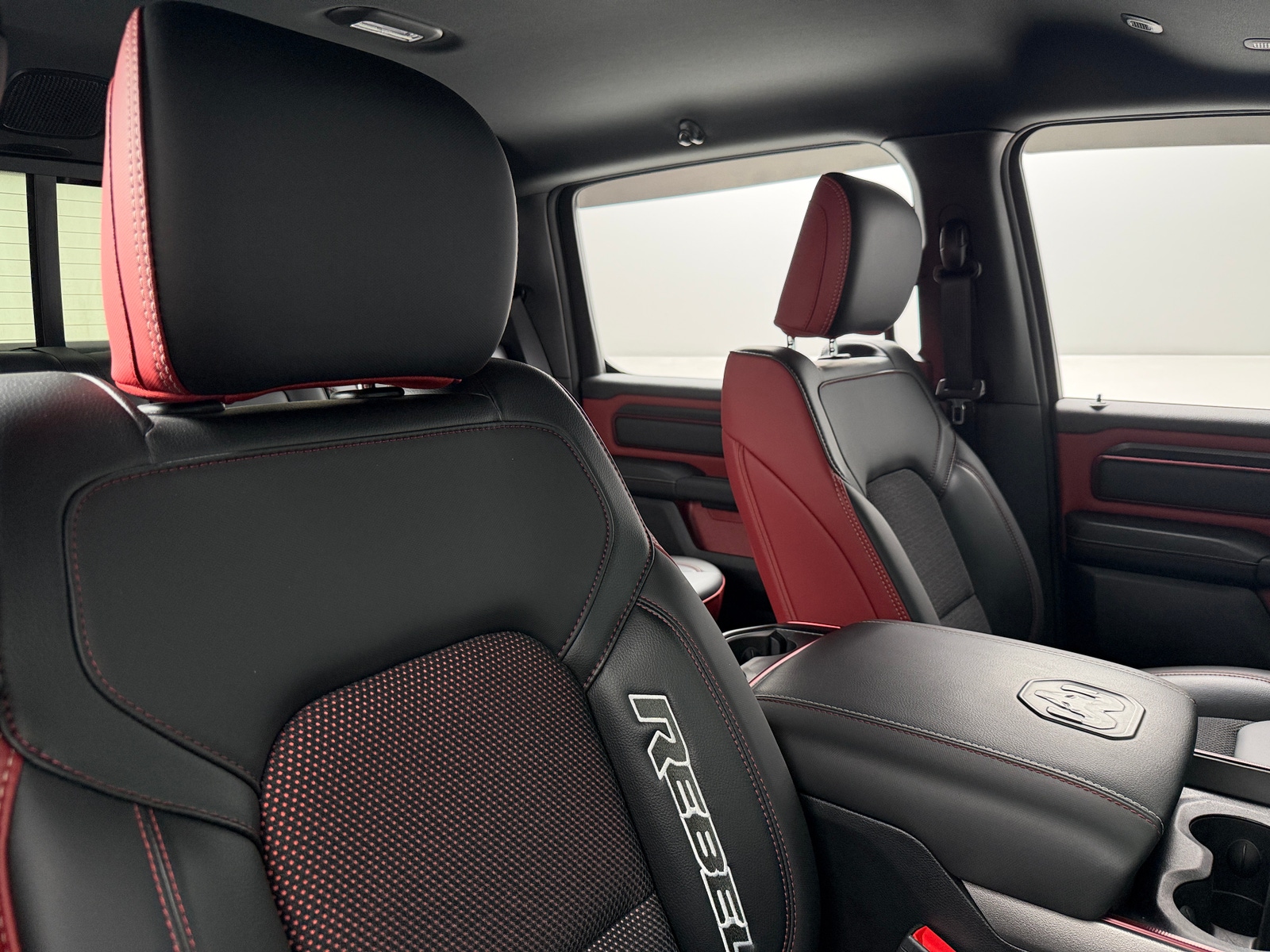 Thumbnail: 2025 RAM 1500 - 2