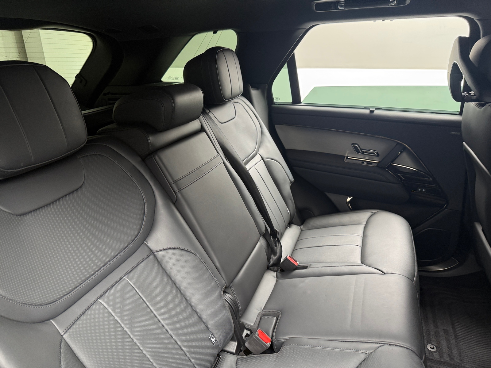 Thumbnail: 2024 Land Rover Range Rover Sport - 5