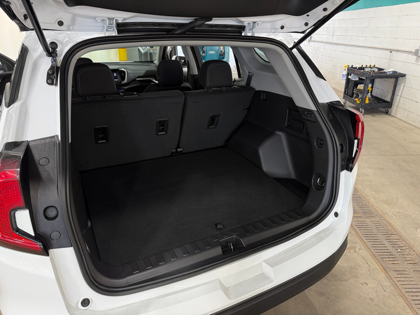 Thumbnail: 2024 GMC Terrain - 7