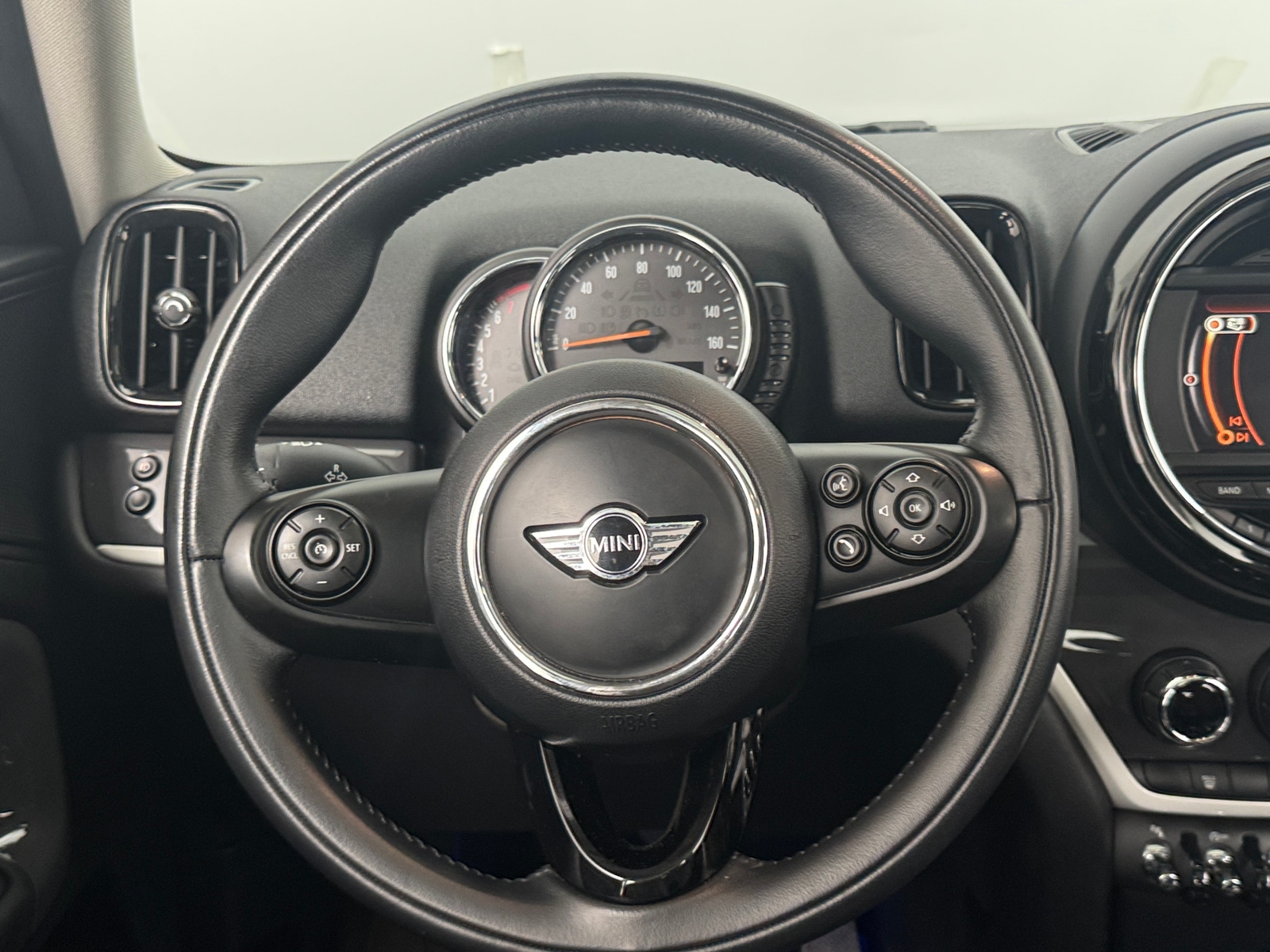 Thumbnail: 2017 MINI Cooper Countryman - 5