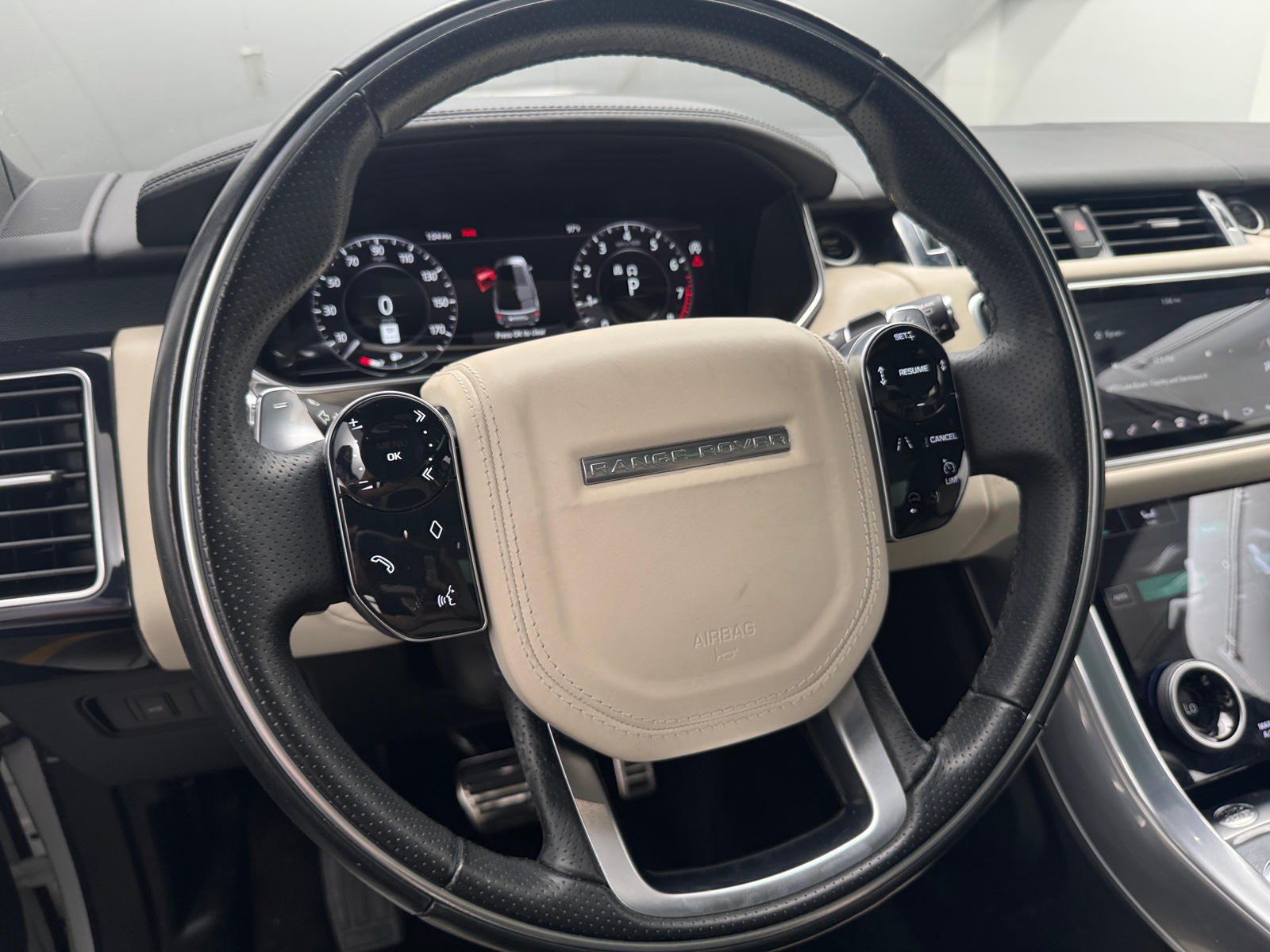 Thumbnail: 2020 Land Rover Range Rover Sport - 4