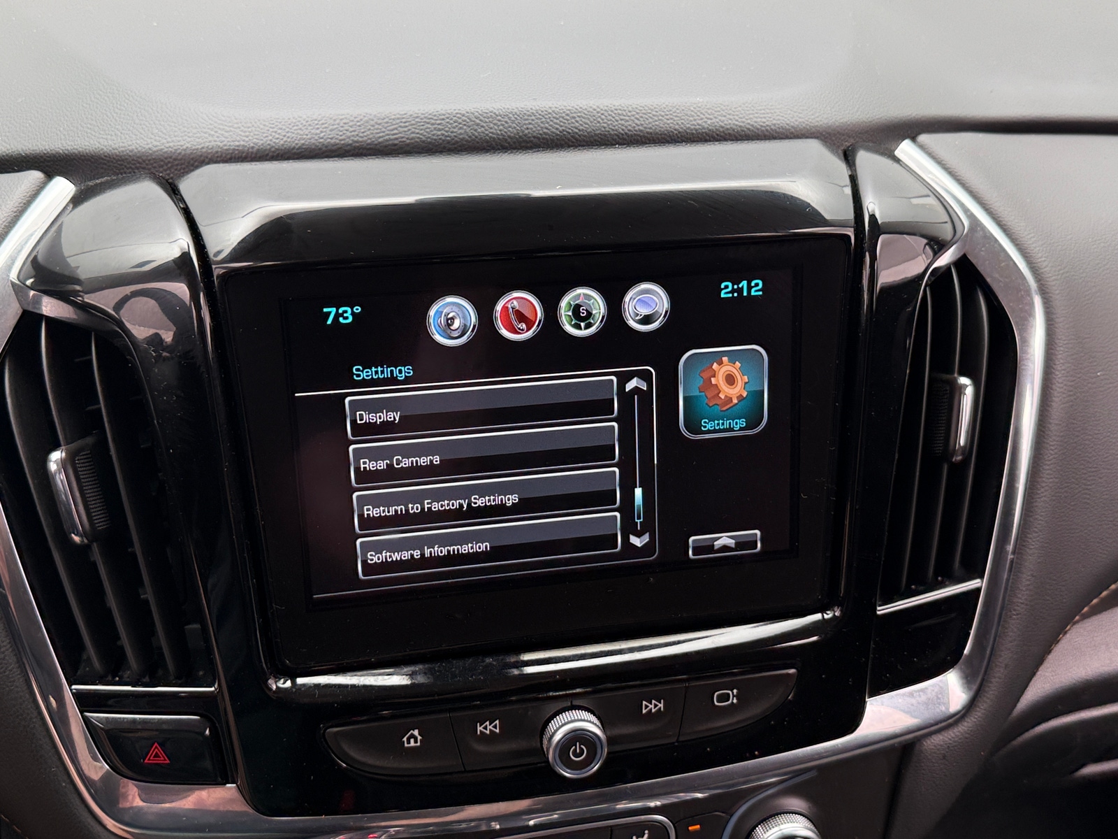 Thumbnail: 2018 Chevrolet Traverse - 4