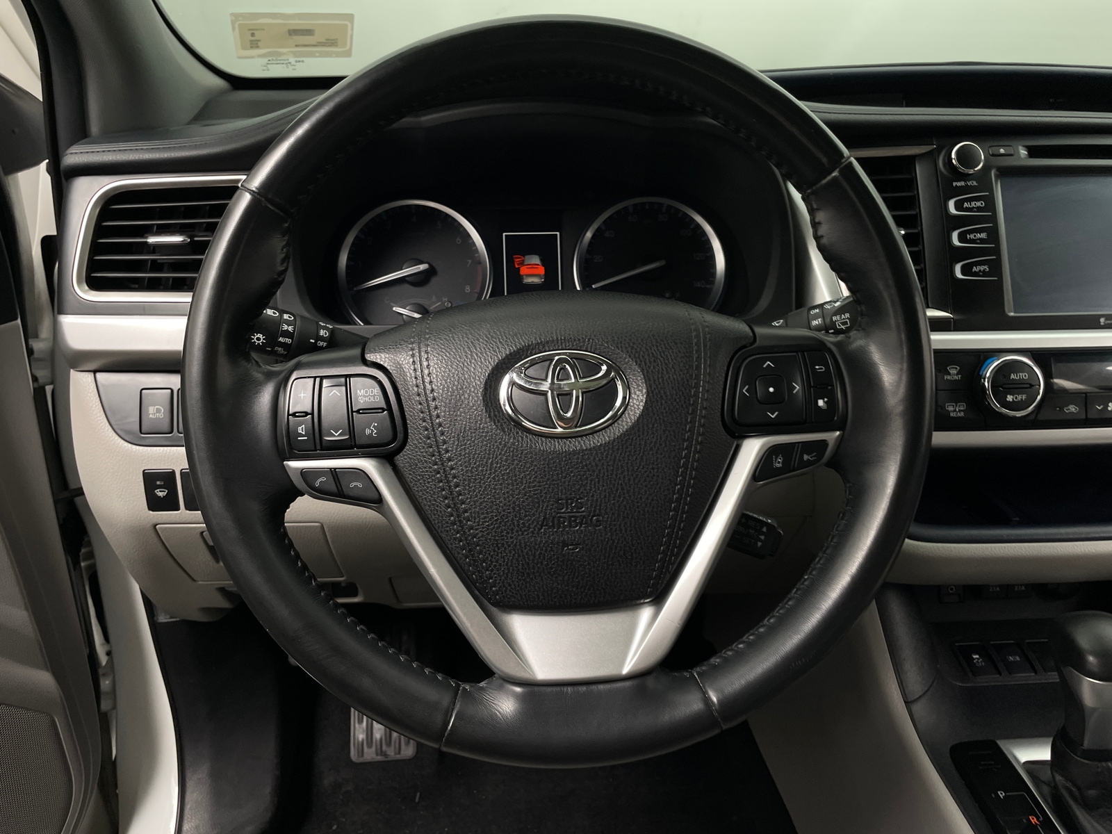Thumbnail: 2019 Toyota Highlander - 4