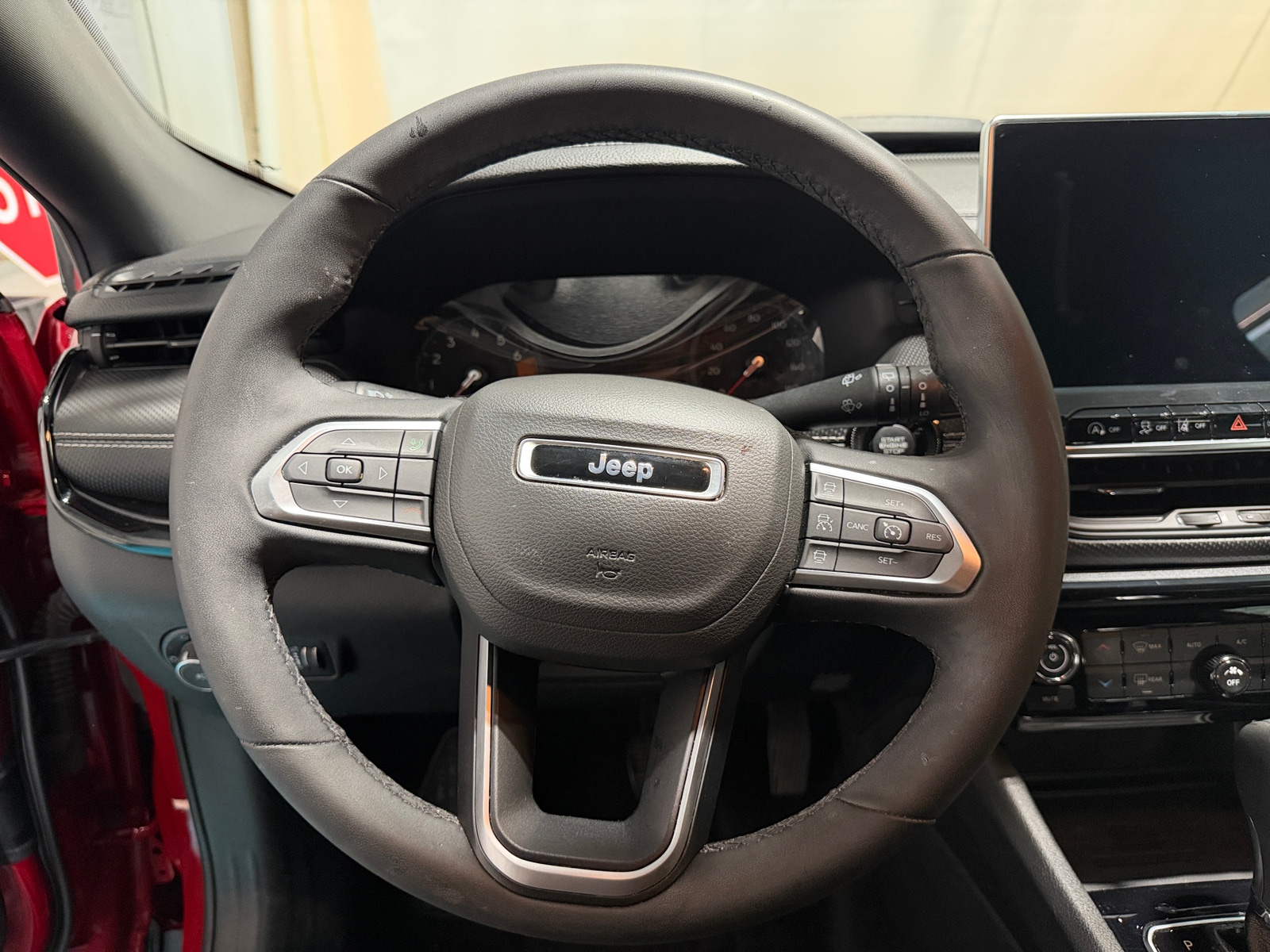 Thumbnail: 2023 Jeep Compass - 5