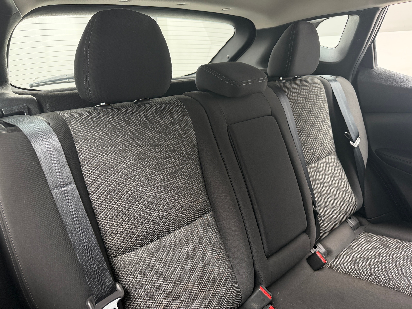 Thumbnail: 2018 Nissan Rogue Sport - 6