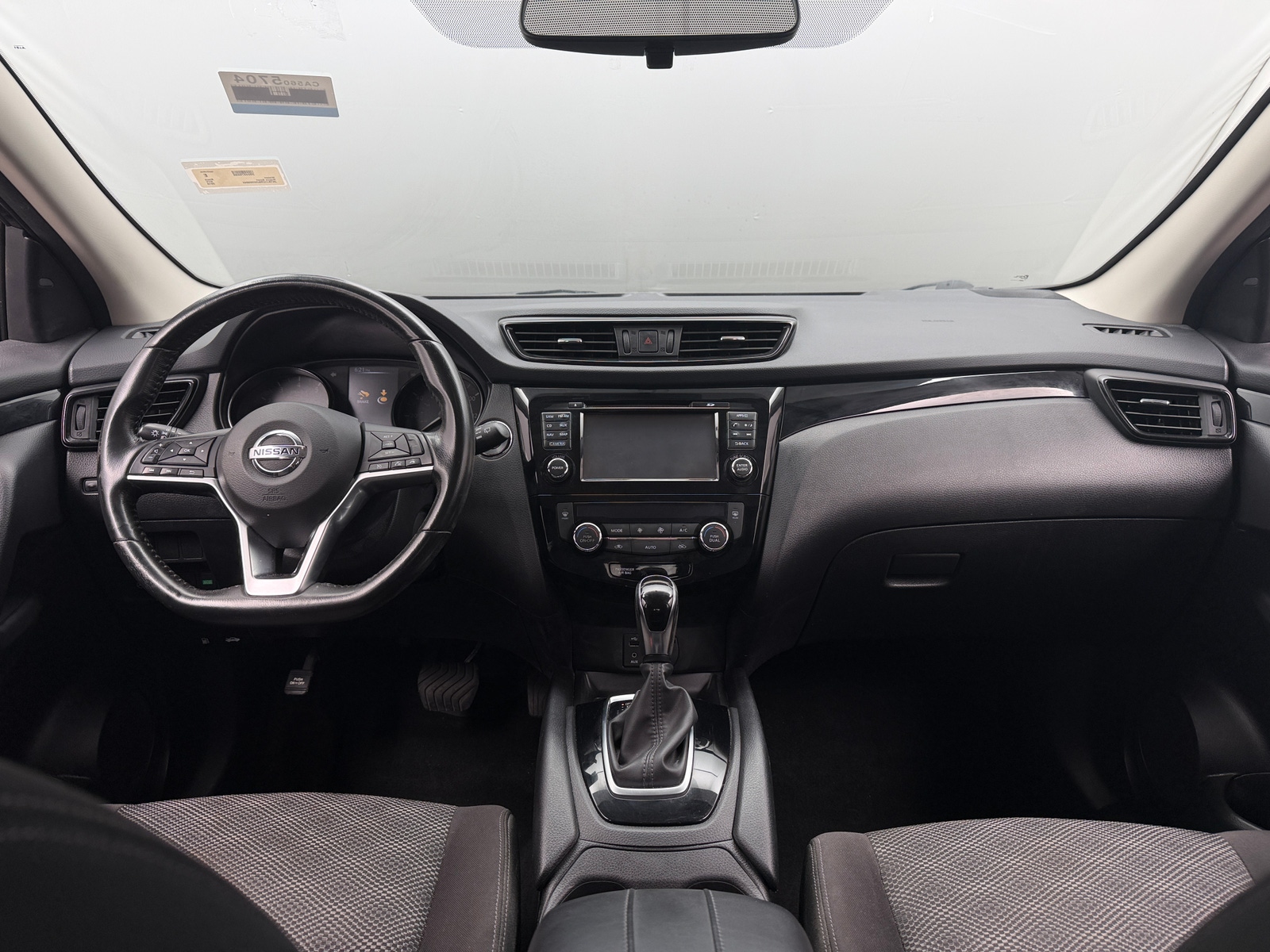 Thumbnail: 2018 Nissan Rogue Sport - 3