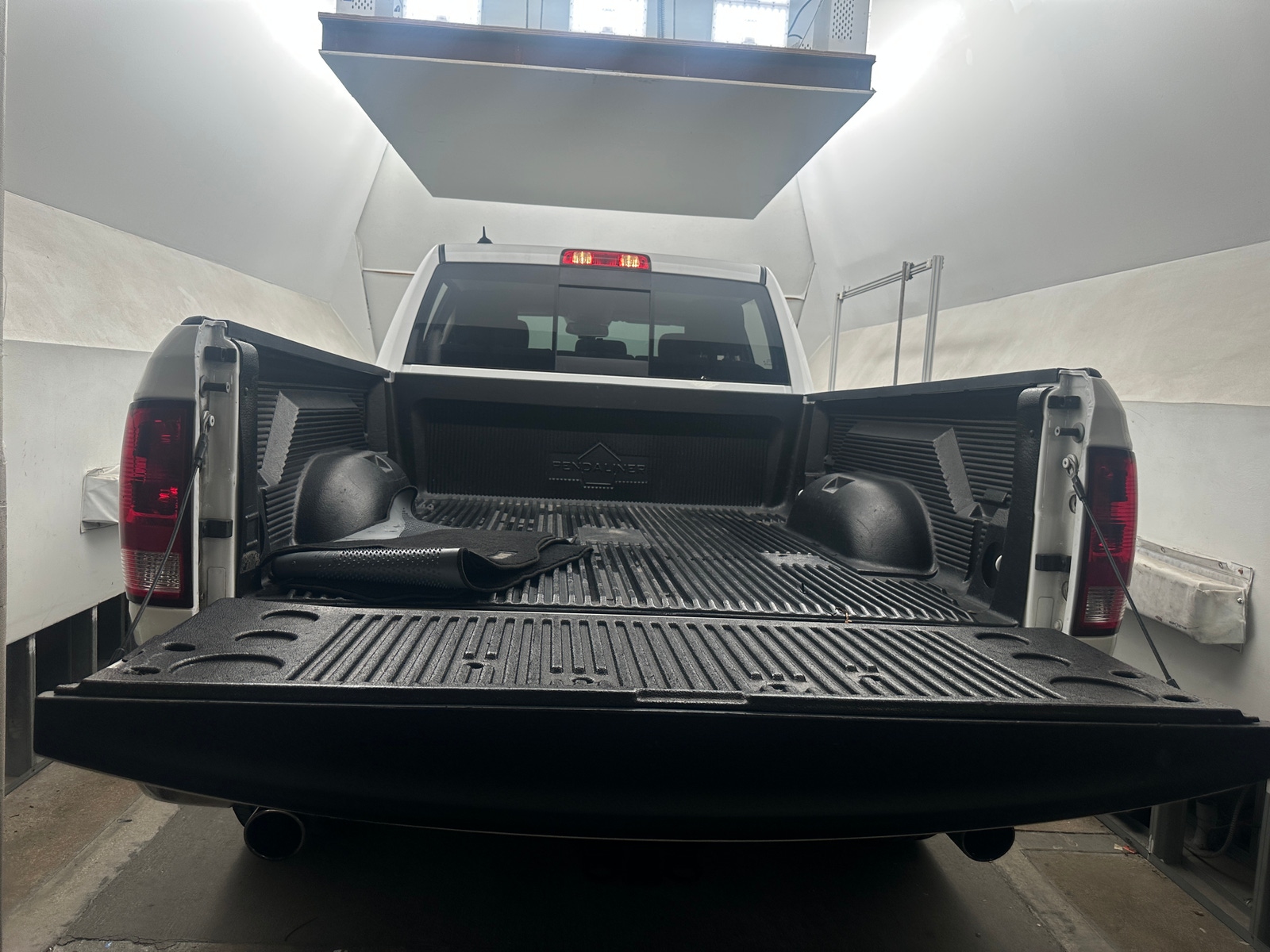 Thumbnail: 2019 RAM 1500 Classic - 7