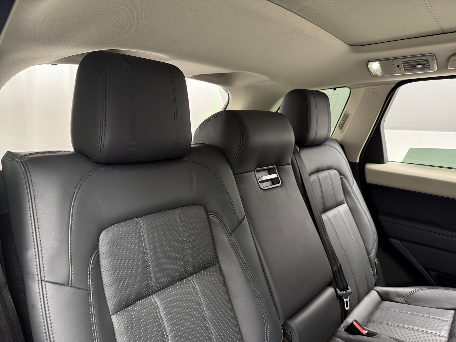 Thumbnail: 2021 Land Rover Range Rover Sport - 5