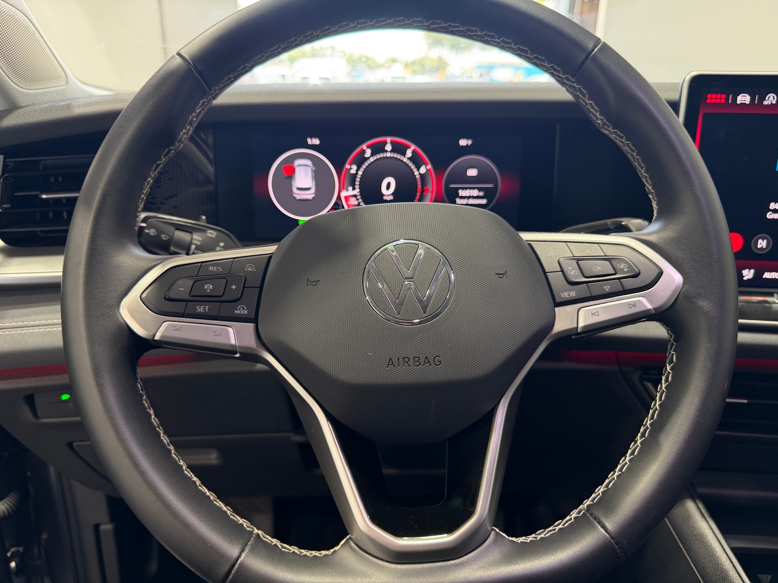 Thumbnail: 2026 Volkswagen Tiguan - 4