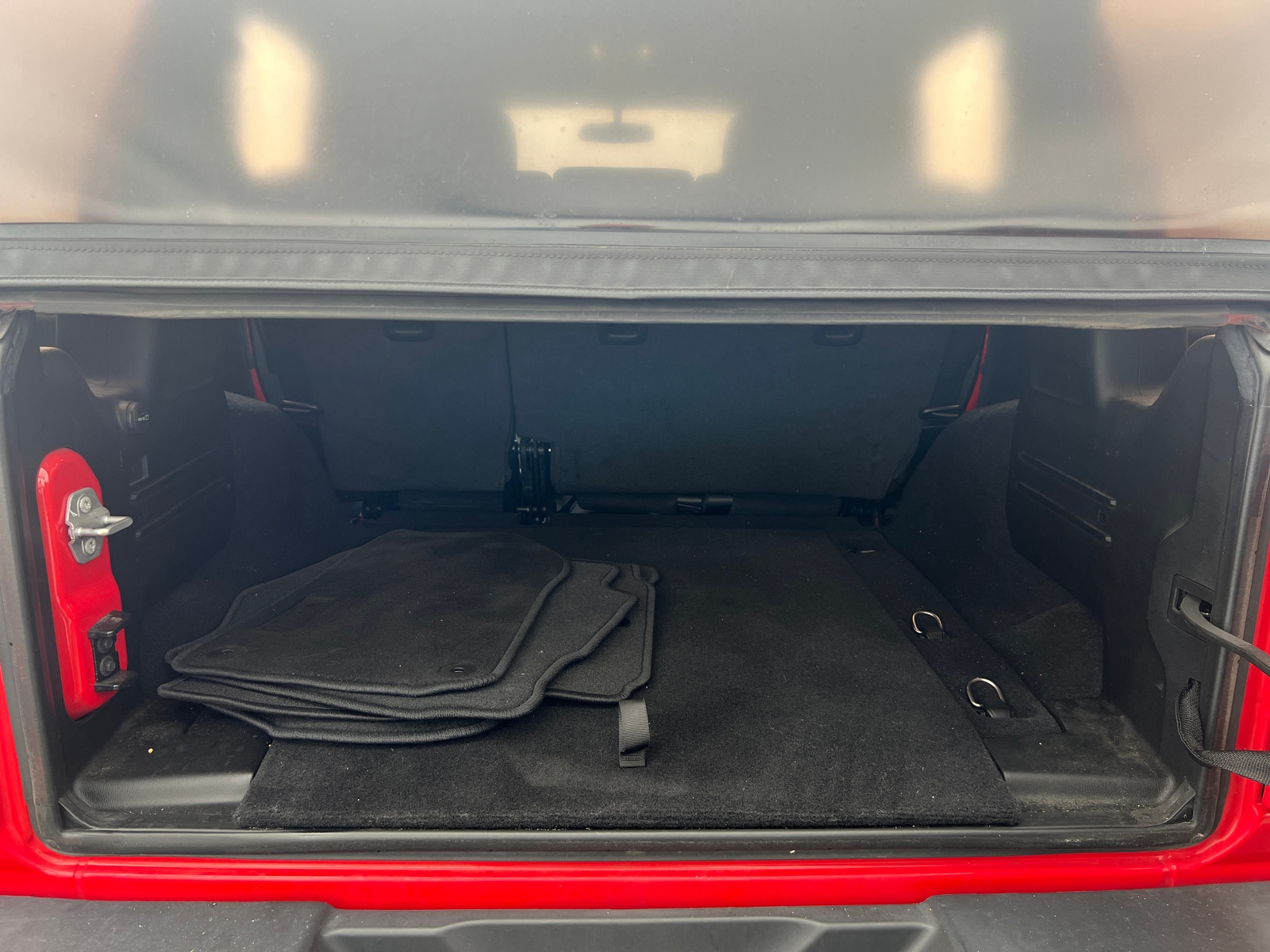 Thumbnail: 2021 Jeep Wrangler - 7