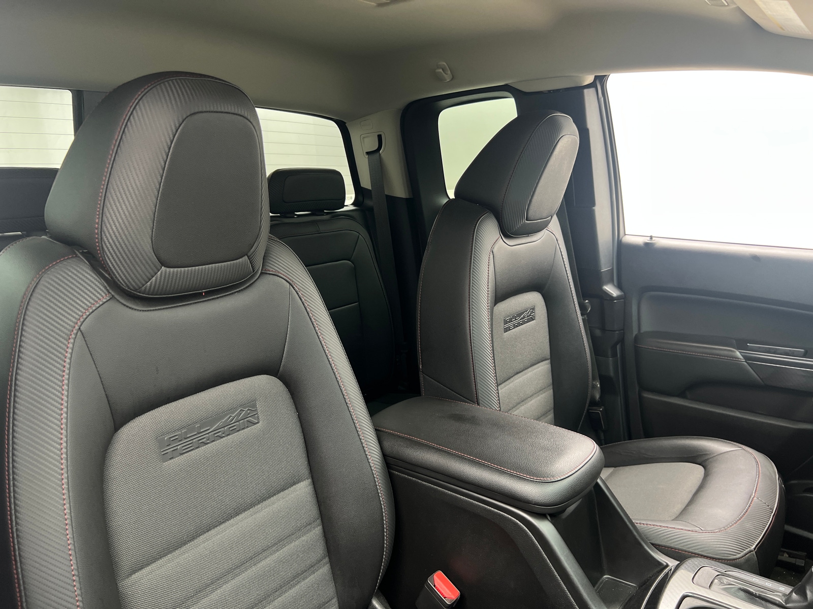 Thumbnail: 2018 GMC Canyon - 2