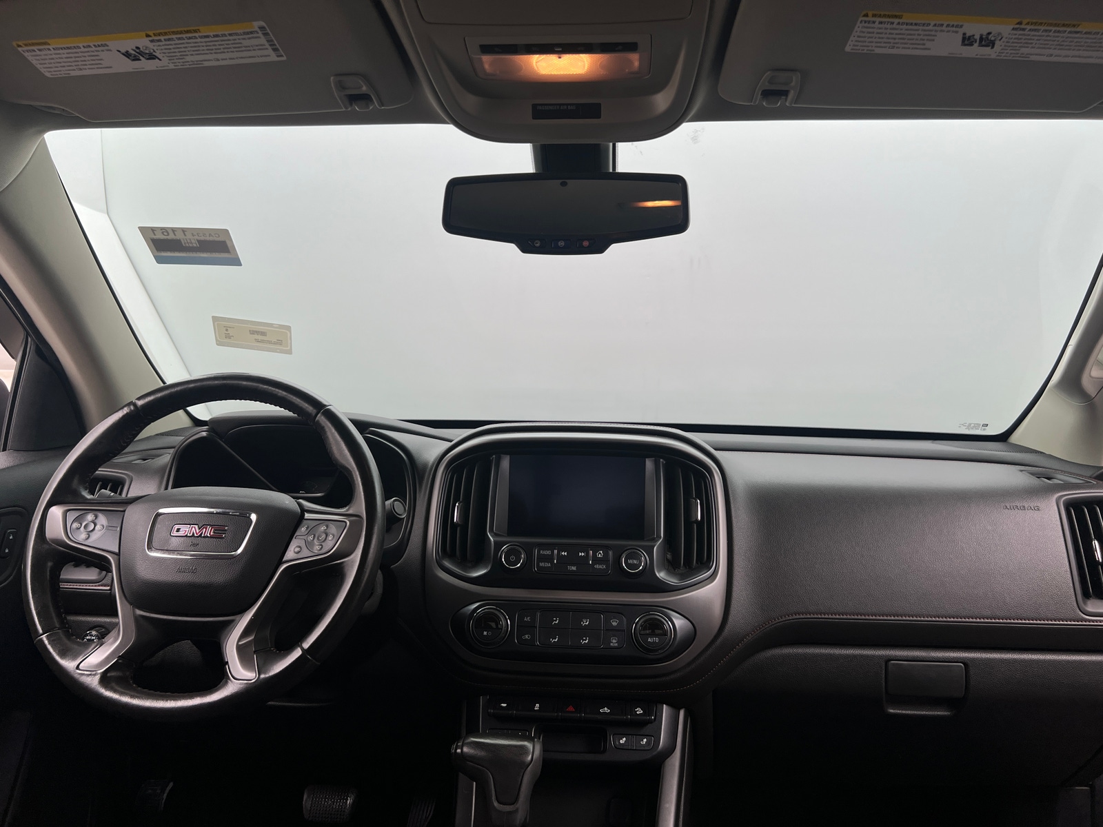 Thumbnail: 2018 GMC Canyon - 3