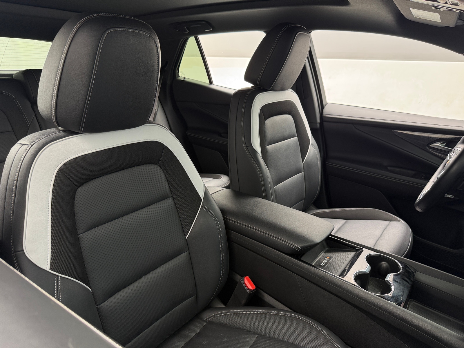 Thumbnail: 2024 Chevrolet Blazer EV - 2