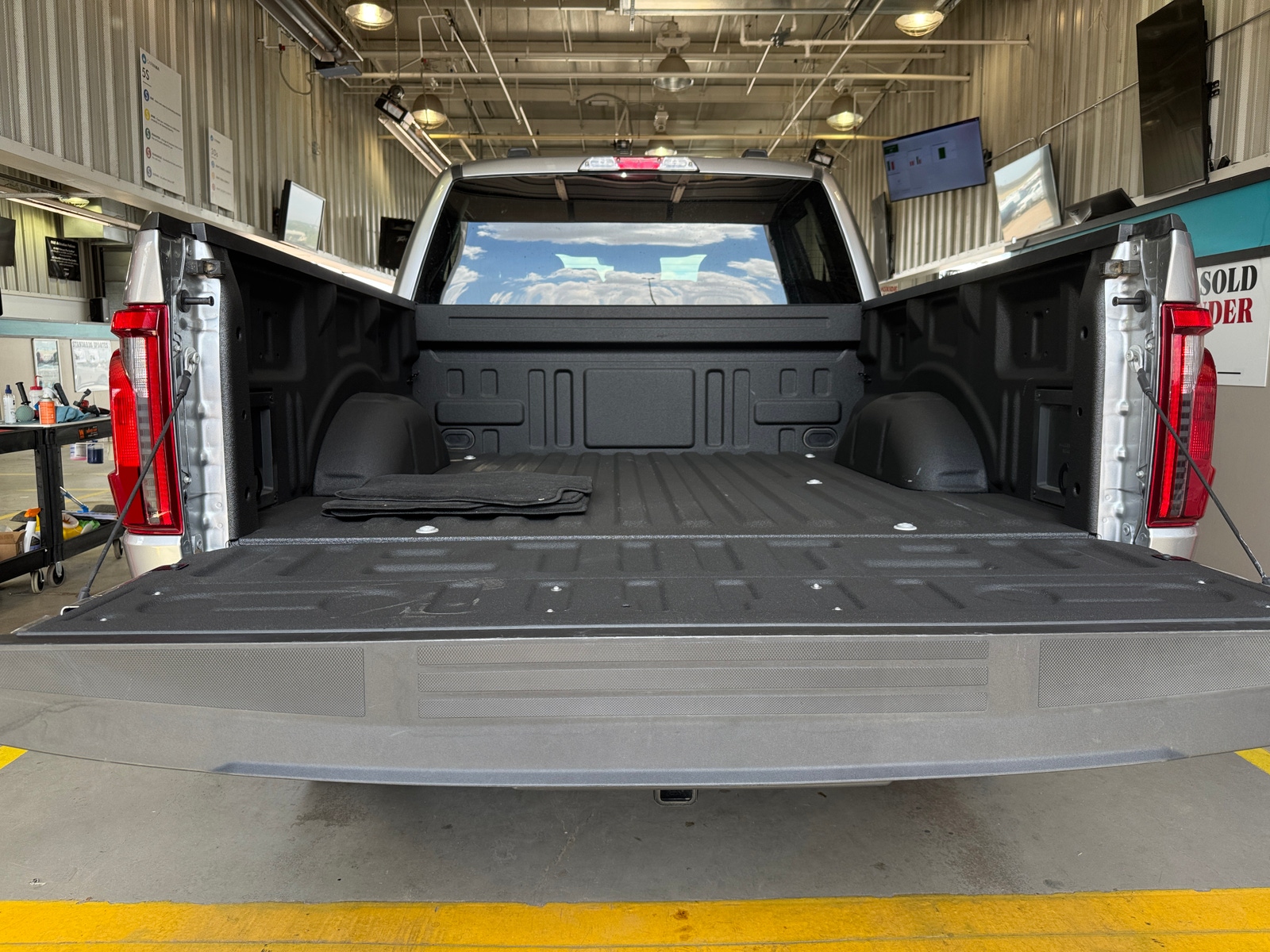 Thumbnail: 2026 Ford Econoline - 7